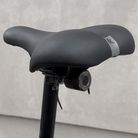 Lampka rowerowa tylna LED z micro USB czerwone światło 5 trybów czarna