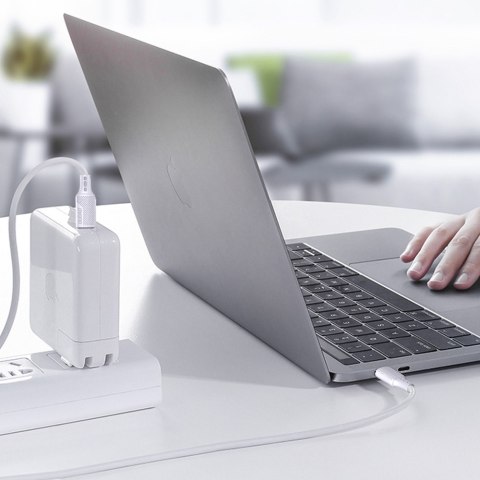 Kabel przewód USB-C do ładowania i transferu danych 100W PD 1m biały