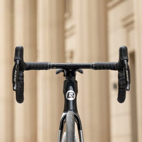 Owijka na kierownicę rowerową silikonowa perforowana - czarna