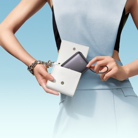 Powerbank 10000mAh 22.5W z wbudowanymi kablami USB-C Lightning - czarny