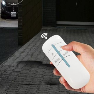 Włącznik wyłącznik światła bezprzewodowy na pilot 20 m